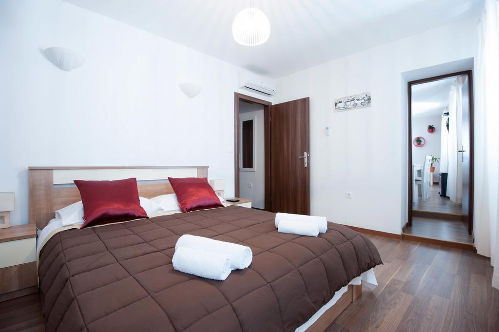 Rooms & Apartments 72 Zadar Habitación foto