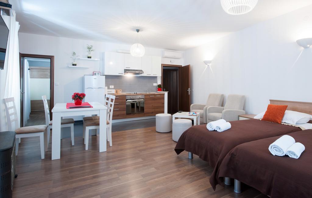 Rooms & Apartments 72 Zadar Habitación foto