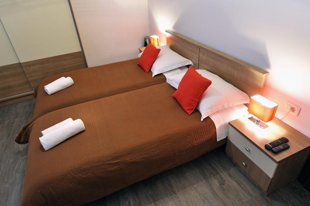 Rooms & Apartments 72 Zadar Exterior foto